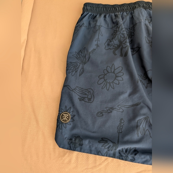 Roark Navy Serrano 8" Shorts - Picture 4 of 5